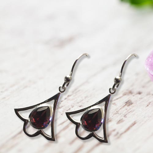 Sterling Silver Pear Shaped Single Stone Earring – GARNET – SilverVision